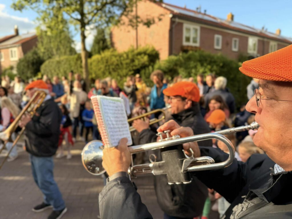 Defilé Avondvierdaagse Weesp