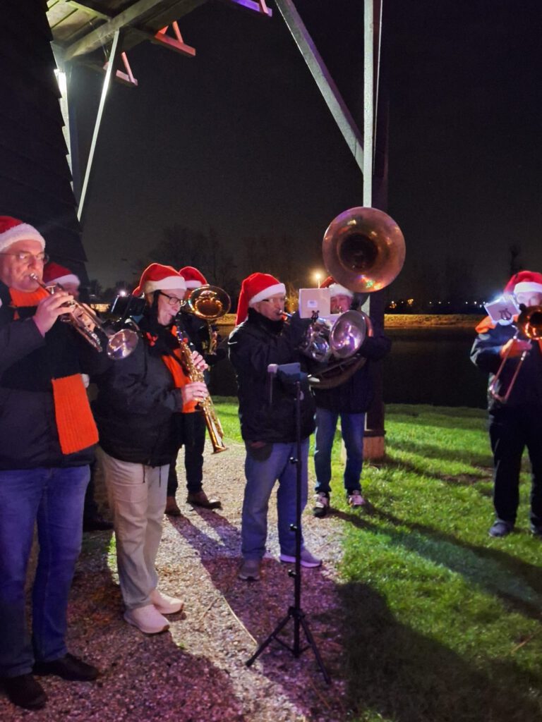 Kerstmuziek bij Midwintermalen in Weesp