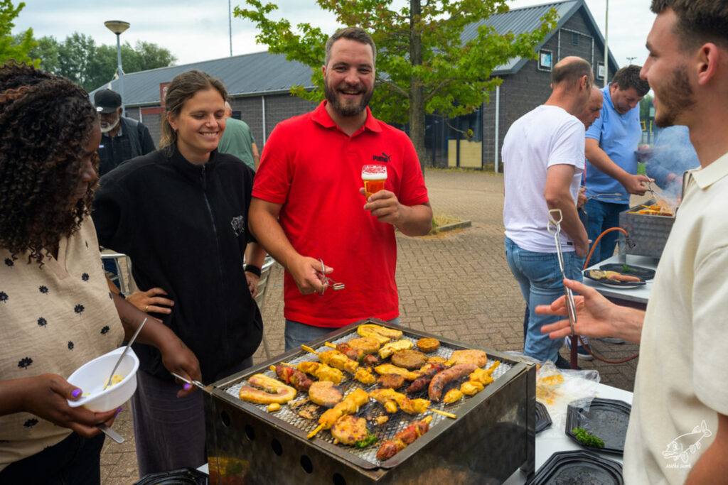 Barbecue bij Zomerfeest